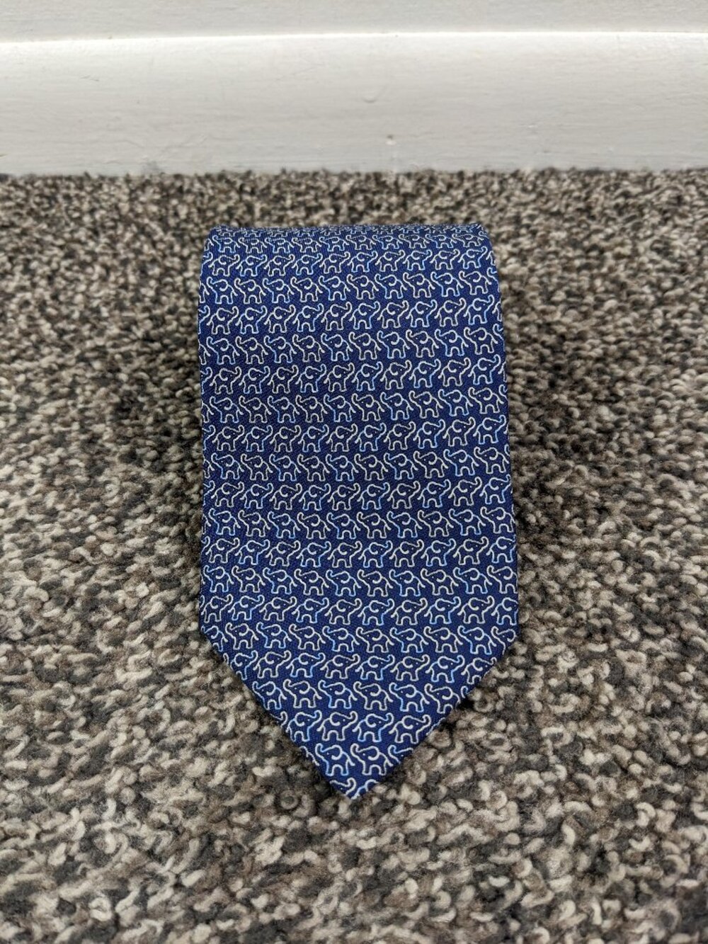 Salvatore Ferragamo Neck Tie Elephant Print Navy Blue Silk 60L 3 1/8W